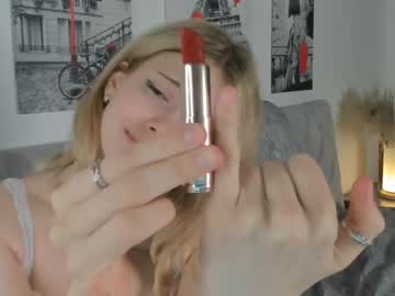 girl
        barbaragreene cam image #4146743