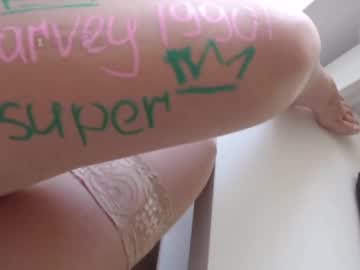 girl
        your_dream6996 cam image #4837145