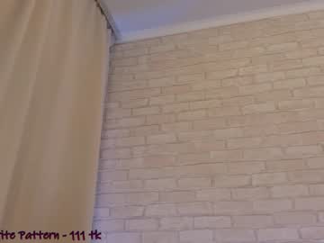 couple
        huntertiana cam image #640472