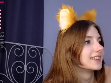 girl
        cute_fox_girl cam image #3484824