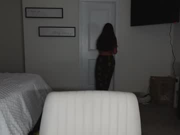girl
        svtf2323 cam image #6750877