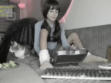 girl
        lonelly_lolly98 cam image #6665332