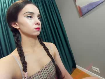 girl
        ehotlovea cam image #6765548