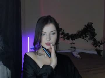 girl
        adelina____ cam image #3279458