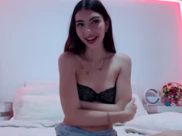 girl
        itsmyahxox cam image #3613135