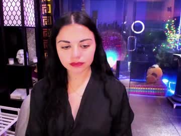 girl
        alma_pearl cam image #4361325