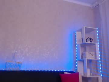 girl
        adrykilly cam image #433524