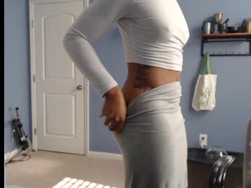 girl
        pomply cam image #3193272