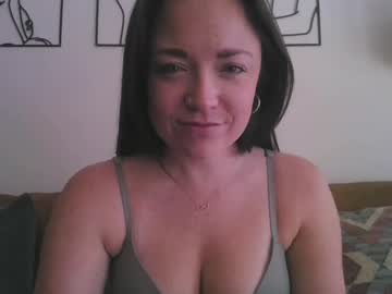 girl
        britznayy cam image #5463524