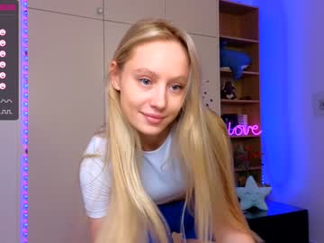 girl
        callme_star cam image #1379629