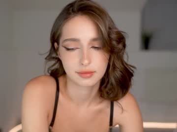 girl
        silent_chill cam image #5971505