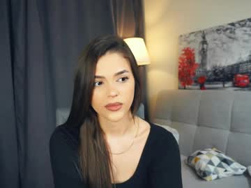 girl
        zarabeamer cam image #6784001