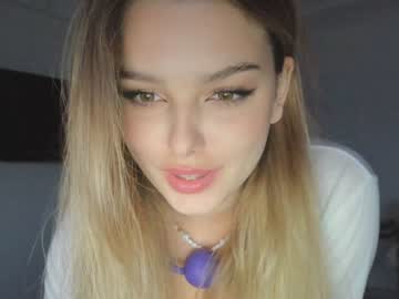 girl
        victoria_karma cam image #404683