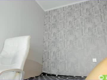girl
        min_so_03 cam image #2035943