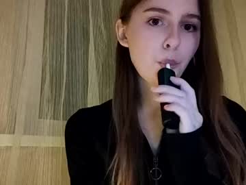 girl
        jennyjansen cam image #2431994