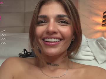 girl
        laura_roldan cam image #2251808