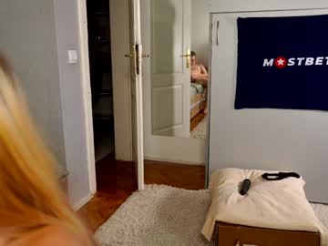 couple
        foxeslovefoxes cam image #5134502