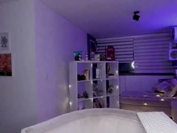 girl
        lonelly_lolly98 cam image #5781786