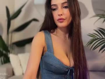 girl
        liliaah cam image #6562657
