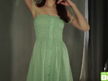 girl
        tessarosse_ cam image #1531556