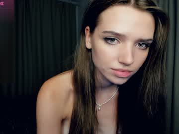 girl
        daisyfoulks cam image #4689491