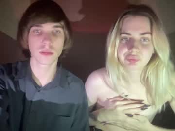 couple
        newfaceinhell33 cam image #2597778