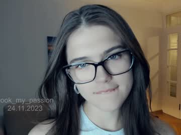 girl
        look_my_passion cam image #2920693