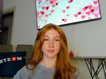 girl
        jerkoffstation cam image #5139935