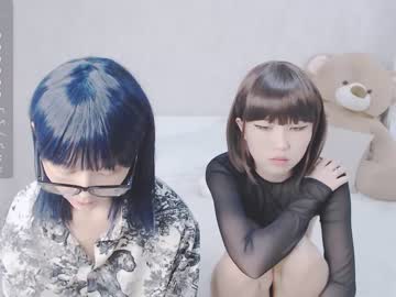 girl
        little_yena cam image #2627330