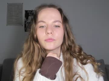 girl
        evalalala cam image #673949
