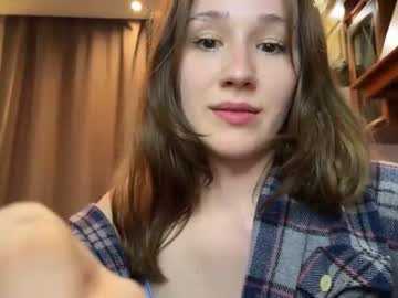 girl
        versace__gold__ cam image #1707591