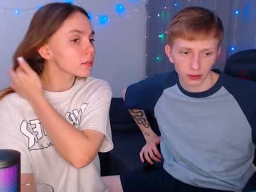 couple
        julsweet cam image #3195013