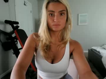 girl
        lolaabunnyxo cam image #1842379