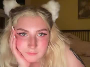 girl Lovely Nude Webcam Girls And Couples with lulababy23