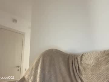 girl
        sleepycode002 cam image #6075145
