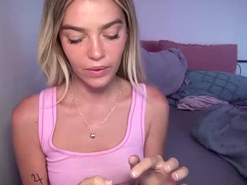 girl
        littlemaryjane19 cam image #4401548