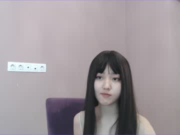 girl
        chanlia cam image #28369
