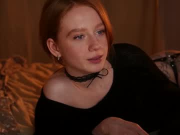 girl
        lizzy_blaze cam image #6326823