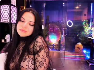 girl
        alma_pearl cam image #5568580