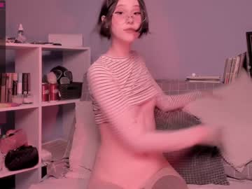 girl
        katkittykate cam image #2332241
