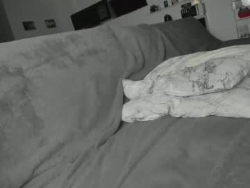 girl
        mysat cam image #5003263