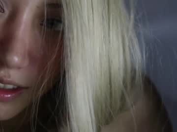 girl
        wendy_daniela cam image #4127948