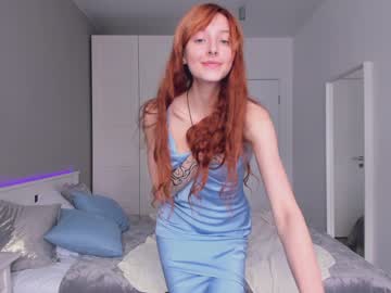 girl
        jennifer_ewans cam image #1589193