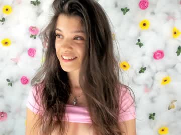 girl
        babyaylin cam image #6623069