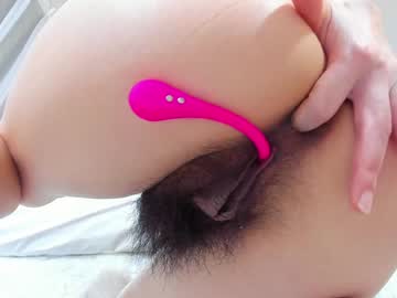 girl
        y_ivy_y cam image #73370