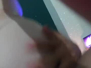 couple
        mommylemons cam image #4624695
