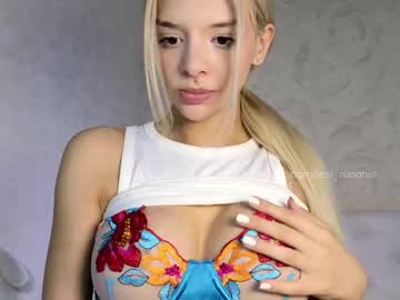 girl
        lesi_moonie cam image #4665602