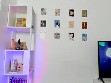 girl
        elizabeth__gray cam image #1266202