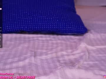 girl
        lana_lee_ cam image #2790868