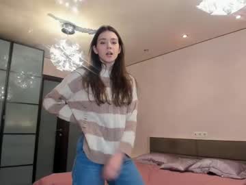 girl
        willa_williams cam image #448163